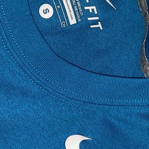 Men’s Nike dri-fit shirt